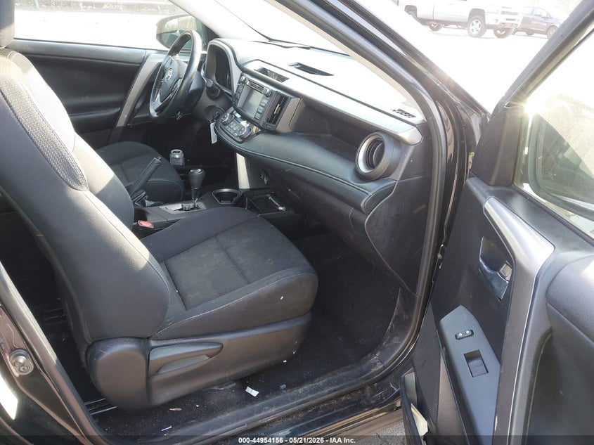 2018 TOYOTA RAV4 auction photo 5