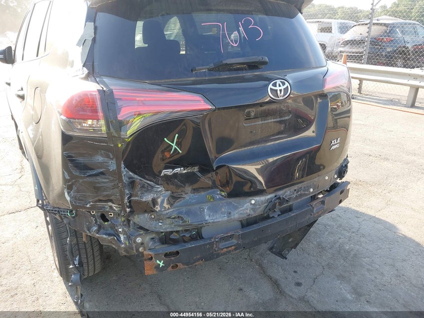 2018 TOYOTA RAV4 auction photo 6