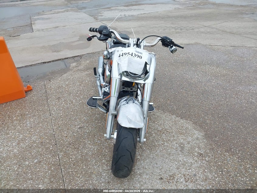 2025 HARLEY-DAVIDSON FAT BOY MOTO 2