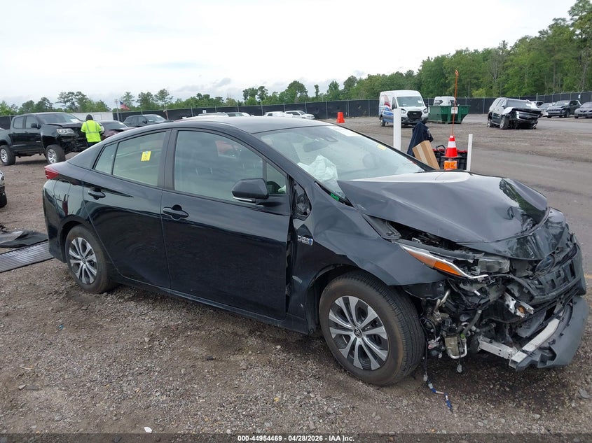 2021 TOYOTA PRIUS PRIME XLE