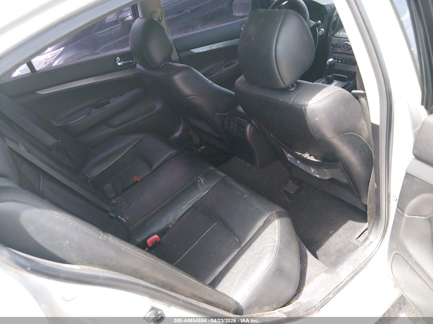 2013 INFINITI G37X auction photo 8