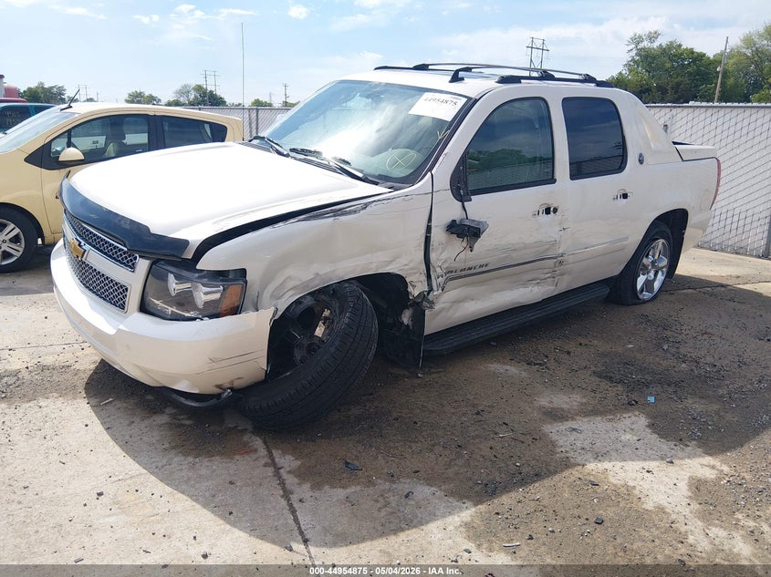 Vin: 3gntkge74dg142012, lot: 45452276, chevrolet avalanche ltz 20132