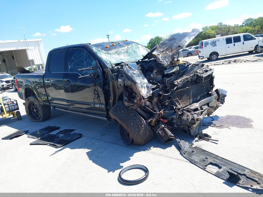 2017 FORD F-350 PLATINUM