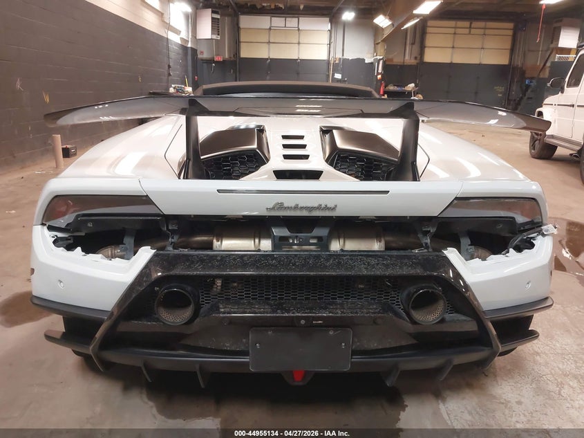 2018 Lamborghini Huracan Performante VIN: ZHWUS4ZF9JLA10370 Lot: 44955134