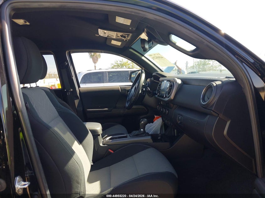 2023 TOYOTA TACOMA auction photo 5