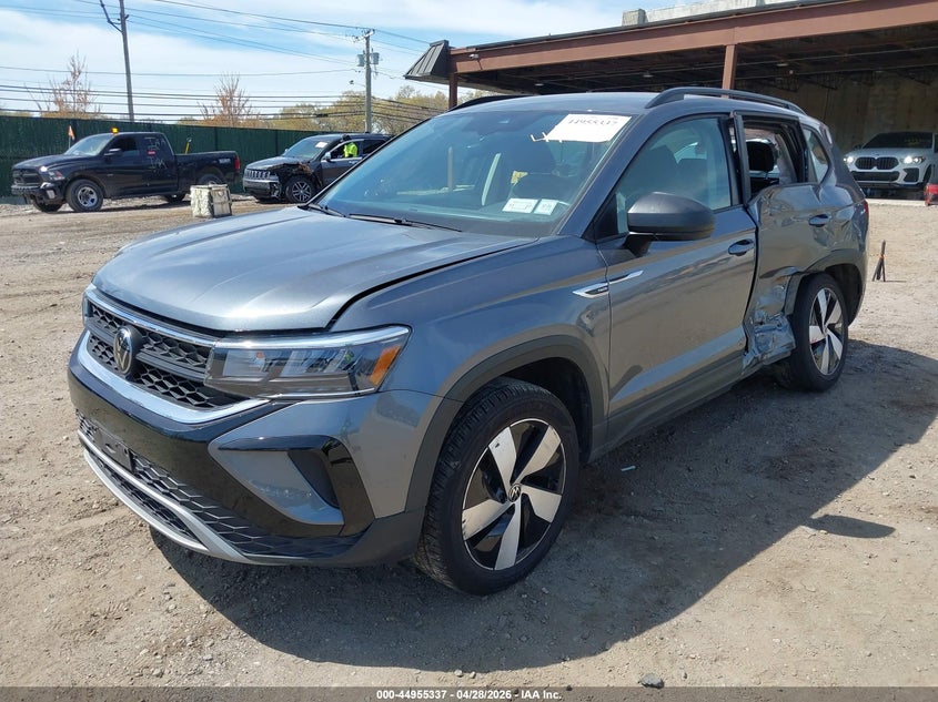 3VV8X7B27RM129905 2024 Volkswagen Taos 1.5t S photo 1
