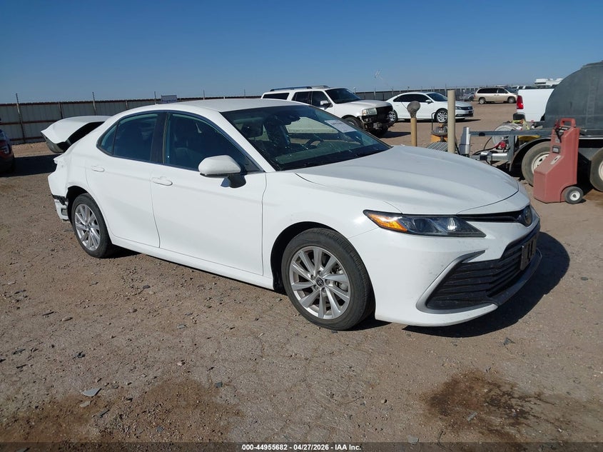 TOYOTA CAMRY LE 2023