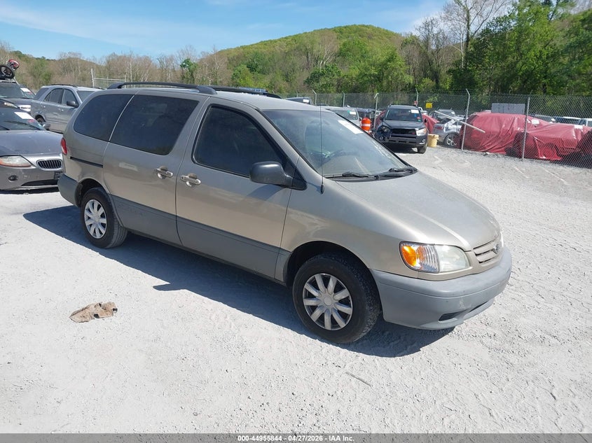2002 Toyota Sienna Le