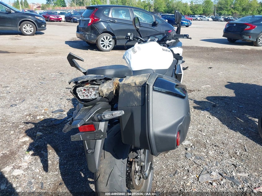 2026 Suzuki Gsx1000 Gt/Gt+ VIN: JS1EK12B5T7100170 Lot: 44955860