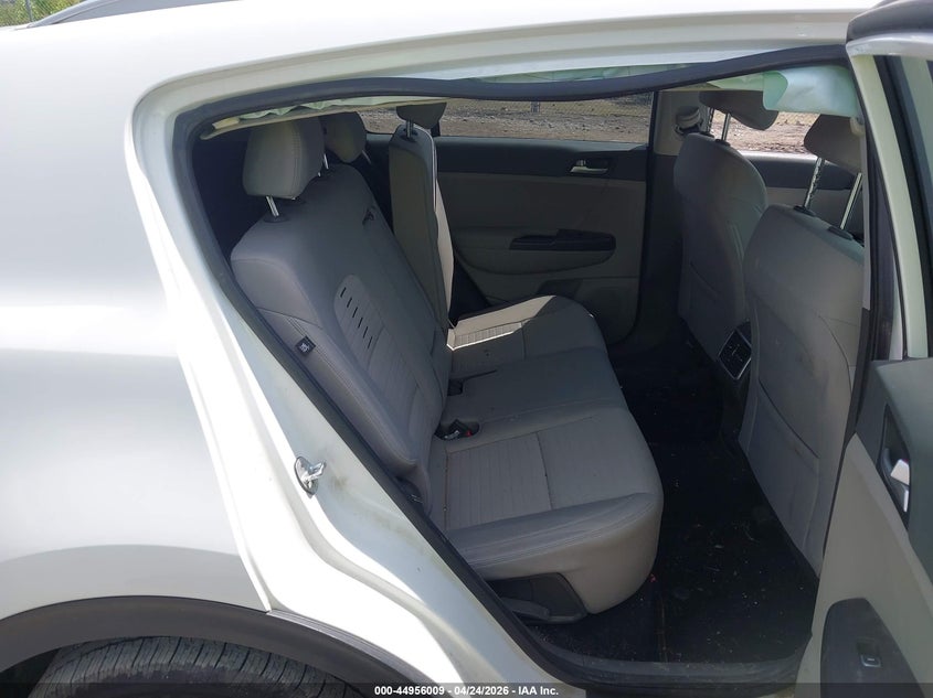 VIN KNDPMCAC6H7246521 2017 KIA SPORTAGE LX
