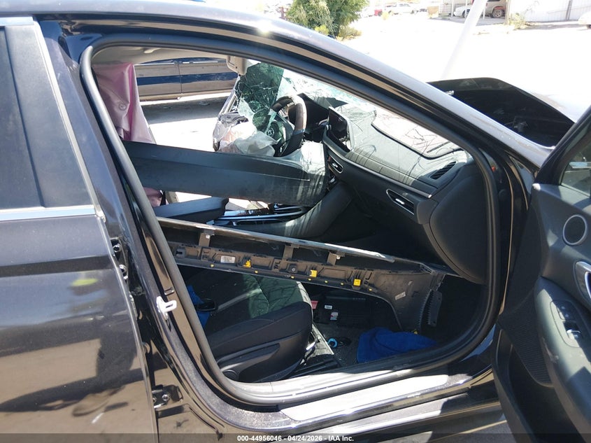 2023 HYUNDAI SONATA auction photo 5