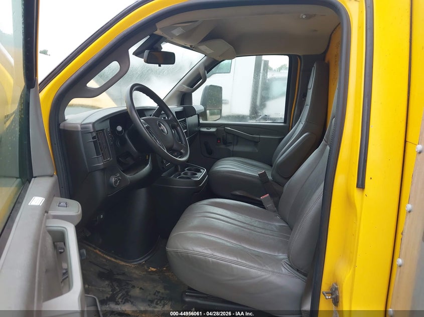 2019 Gmc Savana Cutaway Work Van Yellow Lot 111044956061 Vin 7GZ37TCGXKN007761