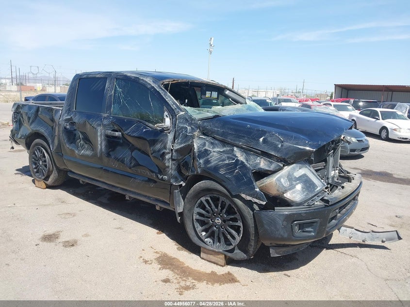 2018 NISSAN TITAN SV