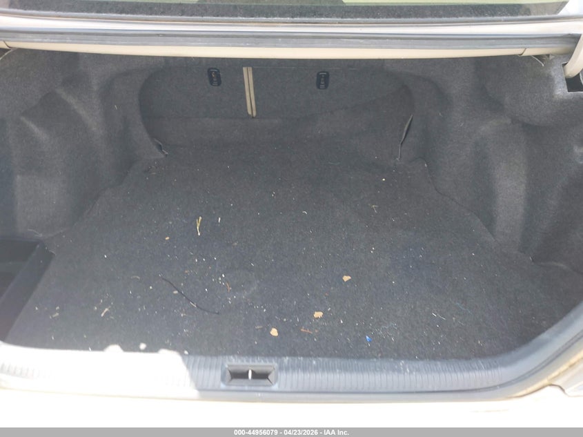 2005 Toyota Camry Std VIN: 4T1BE32K05U049205 Lot: 44956079