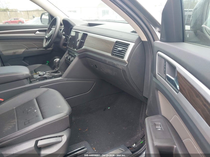 2022 Volkswagen Atlas 3.6L V6 Se W/Technology