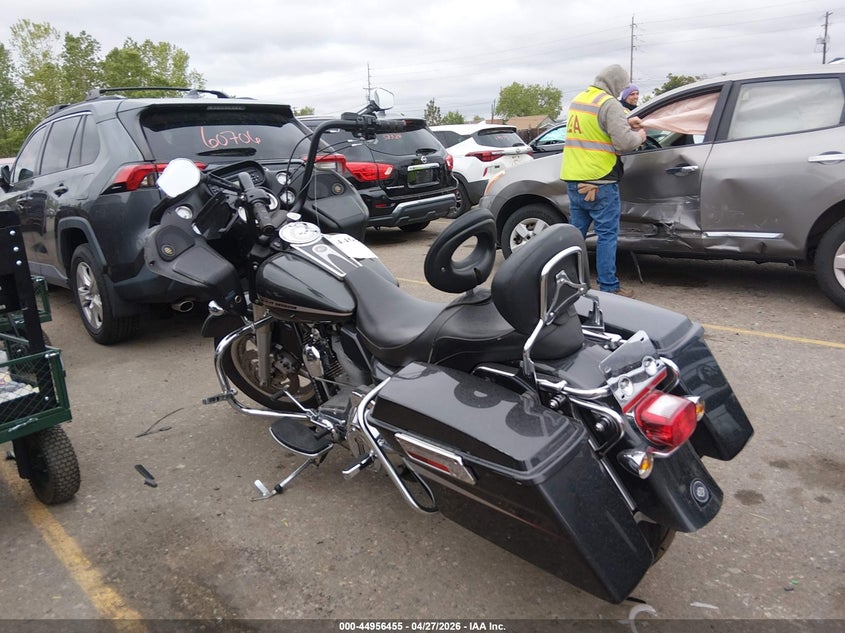 2006 HARLEY-DAVIDSON FLTRI auction photo 3