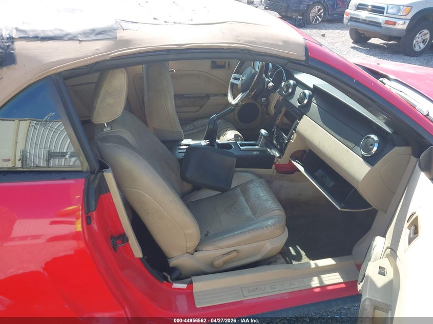 2007 Ford Mustang V6 Deluxe/V6 Premium