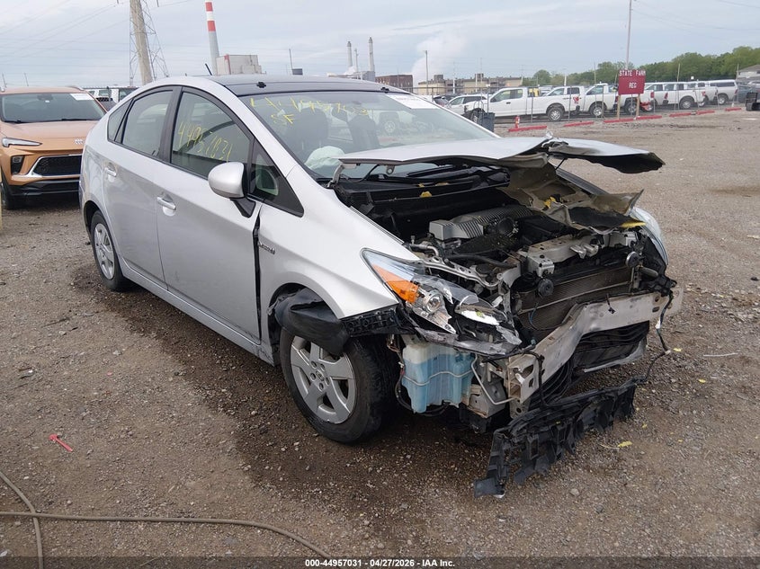 2011 TOYOTA PRIUS THREE