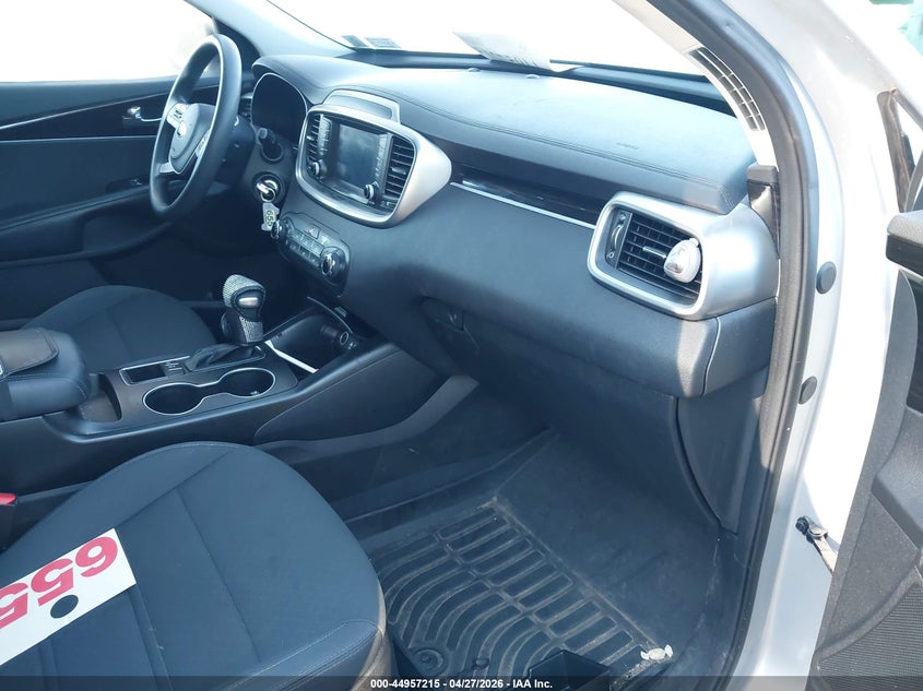 2019 KIA SORENTO auction photo 5