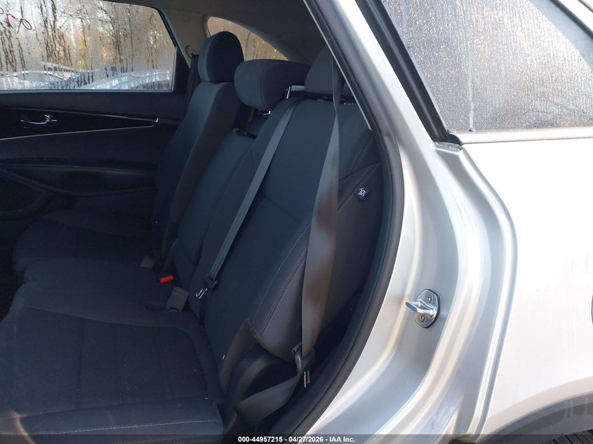 2019 KIA SORENTO auction photo 8