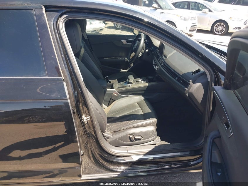 2019 AUDI A4 auction photo 5