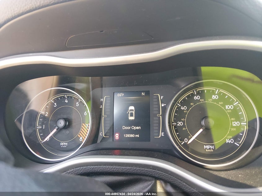 2014 JEEP CHEROKEE auction photo 7