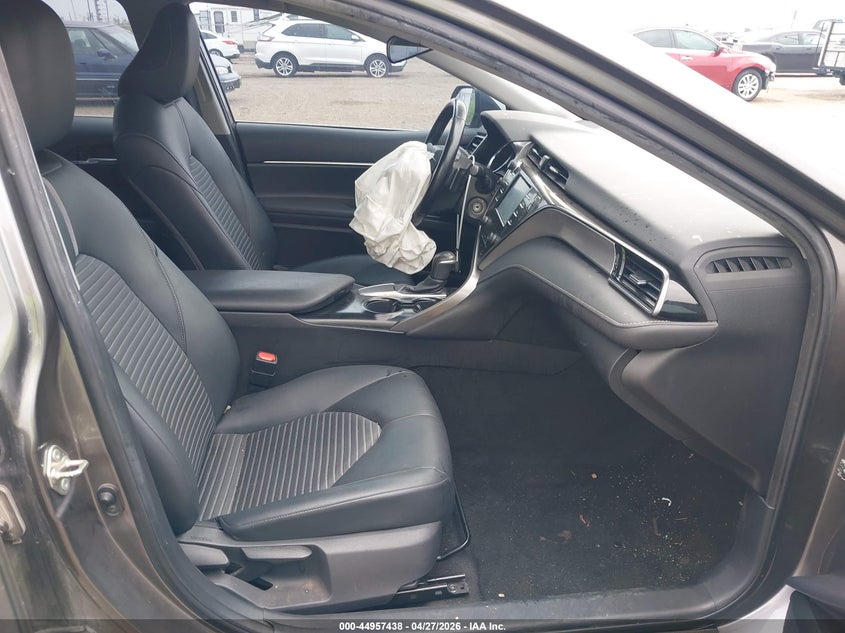 2019 TOYOTA CAMRY auction photo 5