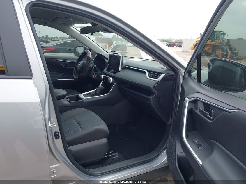 VIN 2T3H1RFV5SW404210 2025 TOYOTA RAV4 LE