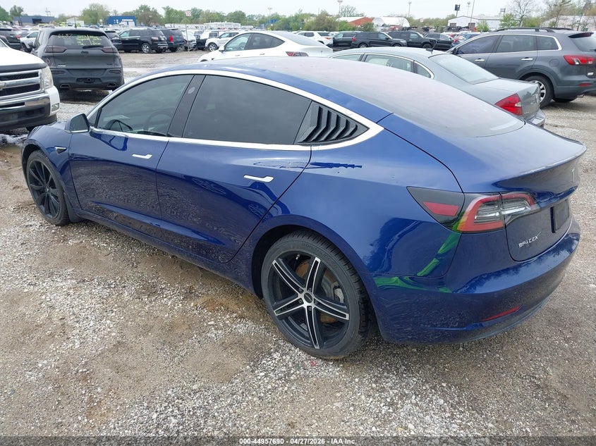 2019 TESLA MODEL 3 auction photo 3
