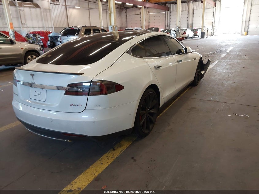 2015 TESLA MODEL S auction photo 4