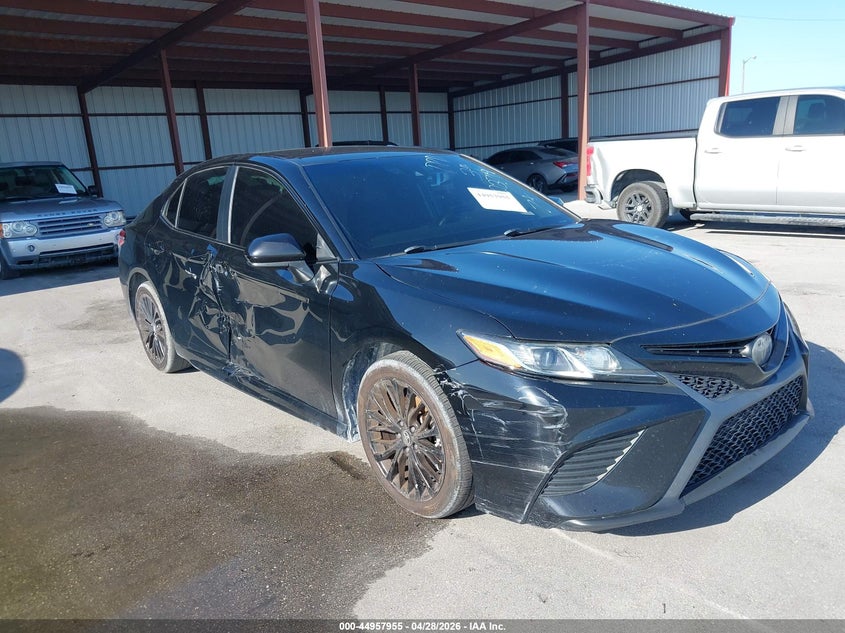 2020 TOYOTA CAMRY SE NIGHTSHADE EDITION