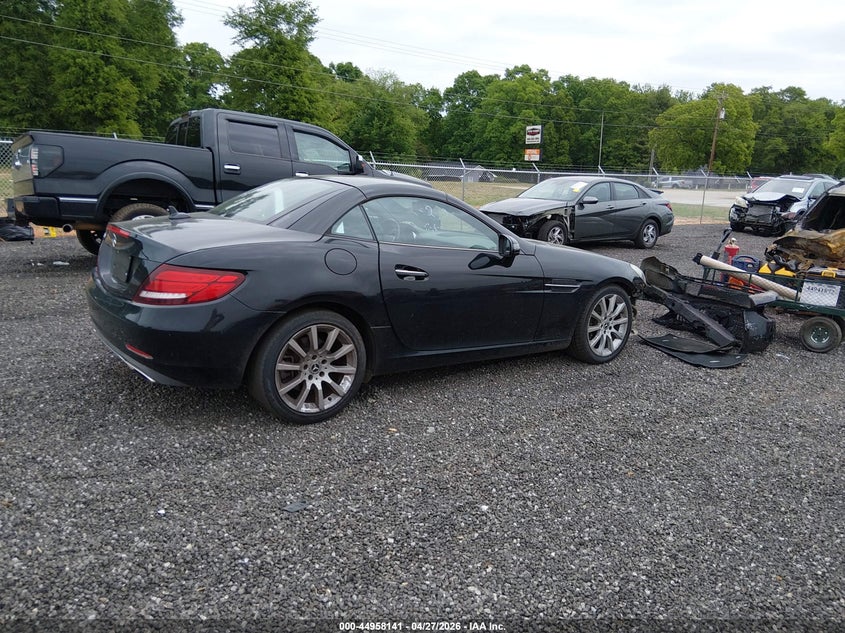 Vin: wddpk3ja1kf163599, lot: 45455542, mercedes-benz slc 300 20194