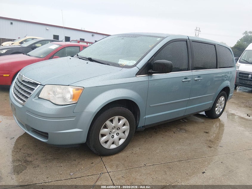 Vin: 2a4rr4de9ar150040, lot: 45455620, chrysler town & country lx 20102