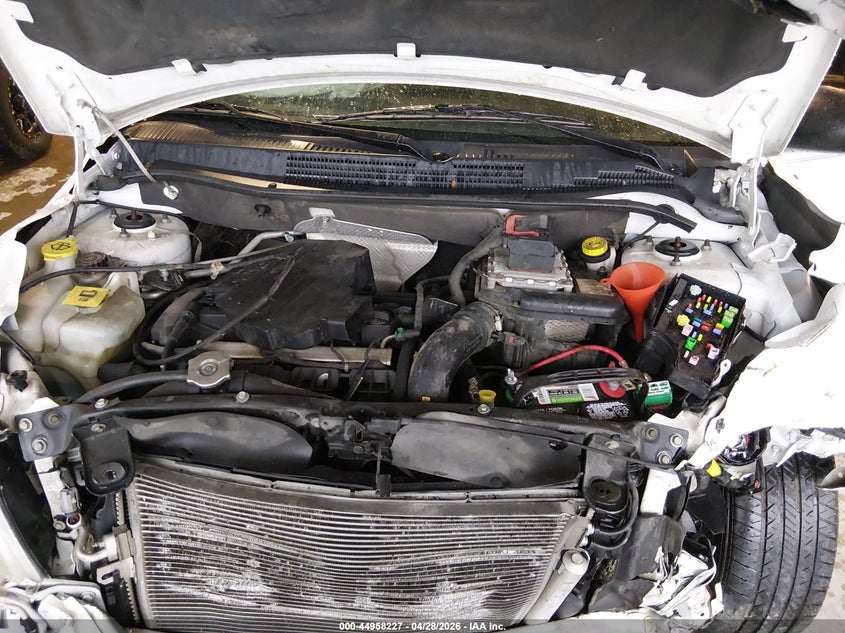 1B3CB3HA5BD247792 2011 Dodge Caliber 2.0 Mainstreet white