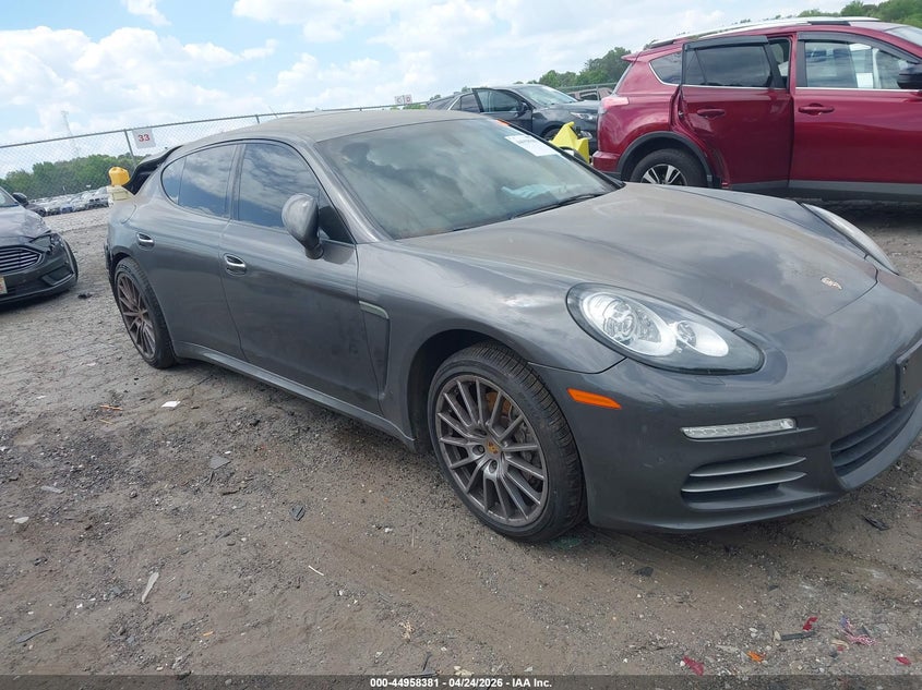 2015 Porsche Panamera 4