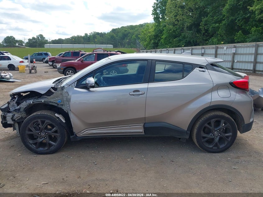 TOYOTA C-HR - zdjęcie 15