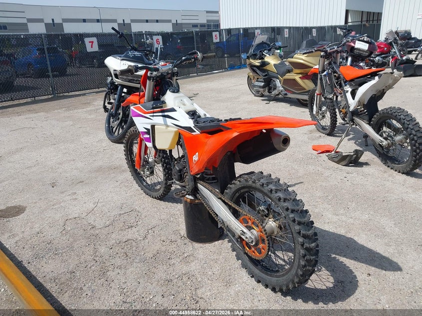 2025 KTM 250 auction photo 3