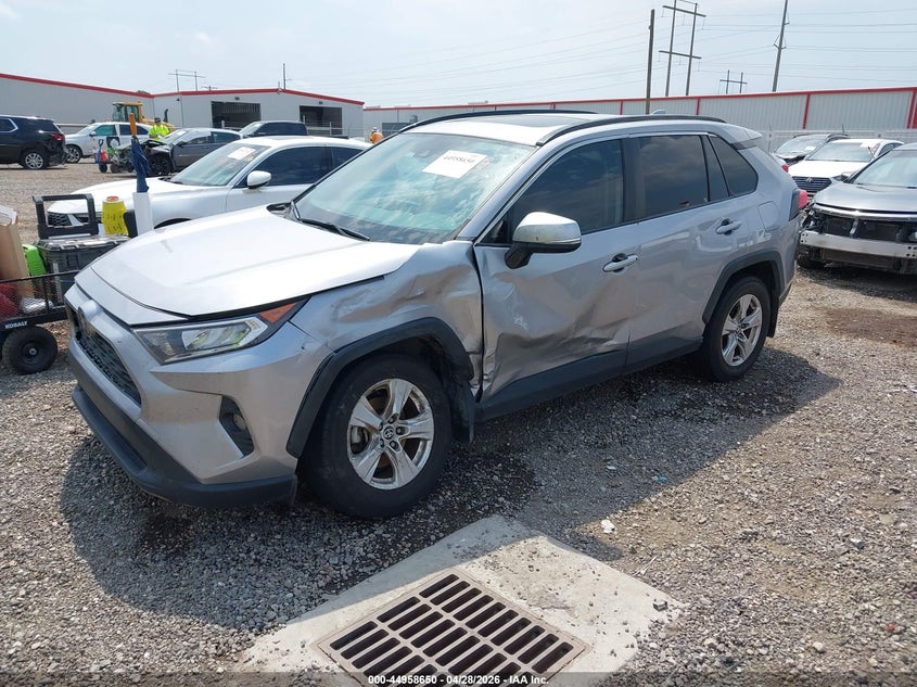 JTMW1RFV7MD068065 2021 TOYOTA RAV4 XLE photo 1
