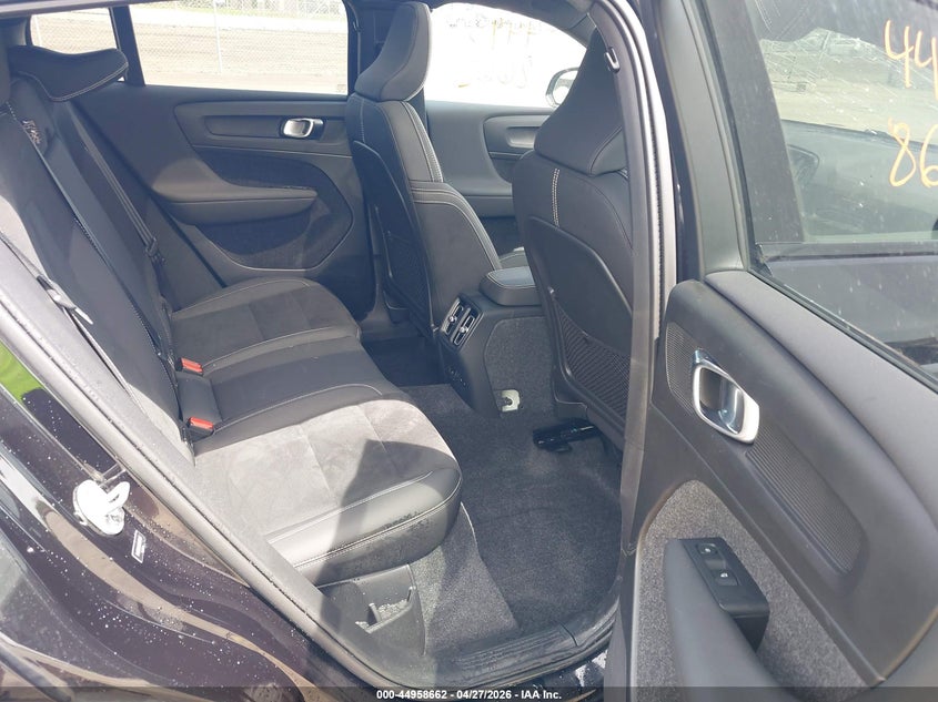 2024 VOLVO C40 RECHARGE PURE ELECTRIC auction photo 8