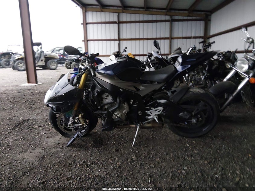 2015 BMW S 1000 R VIN: WB10D1205FZ199636 Lot: 44958751