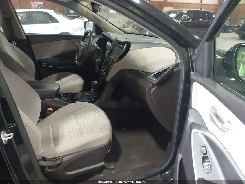 VIN 5NMZUDLB0HH028229 2017 HYUNDAI SANTA FE SPORT 2.4L