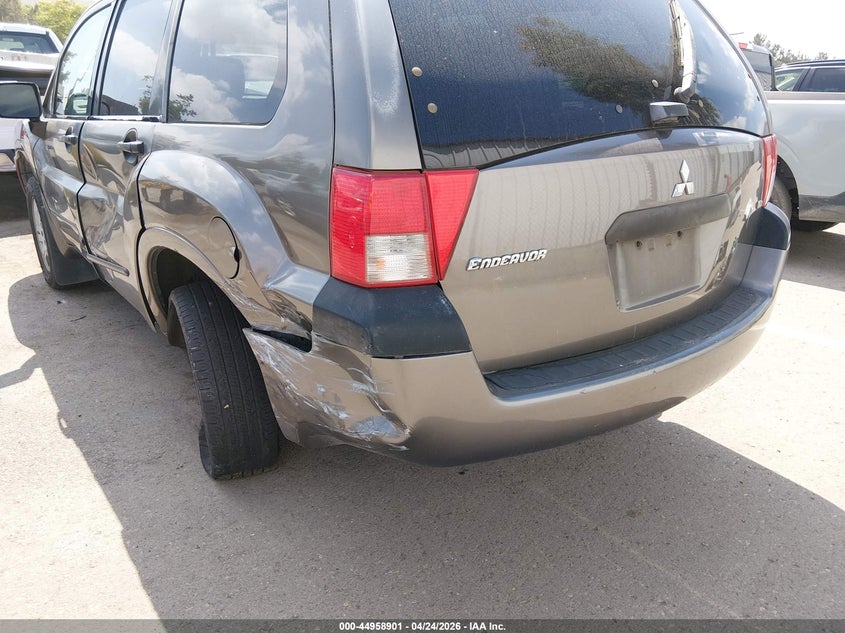 2004 Mitsubishi Endeavor Ls VIN: 4A4MM21S54E086991 Lot: 44958901