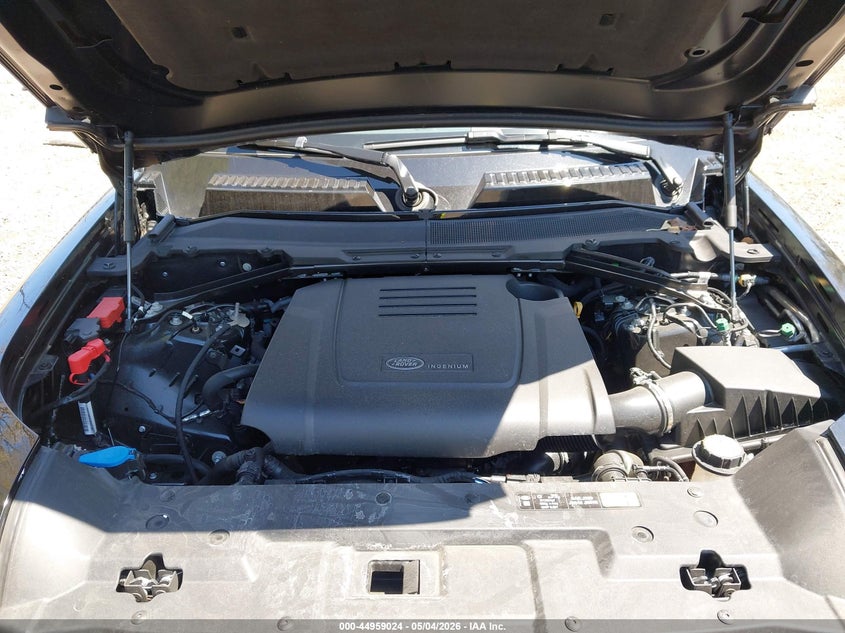 2025 Land Rover Defender 110 P300 VIN: SALEJ7EX5S2430978 Lot: 44959024