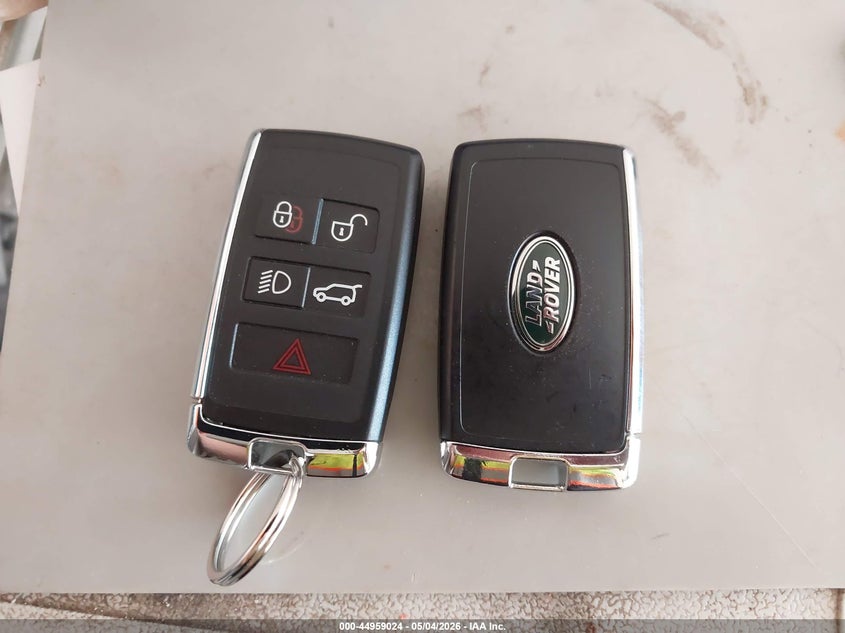 2025 Land Rover Defender 110 P300 VIN: SALEJ7EX5S2430978 Lot: 44959024