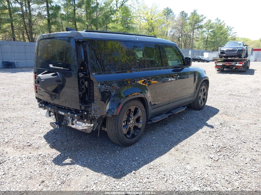 2025 LAND ROVER DEFENDER auction photo 4