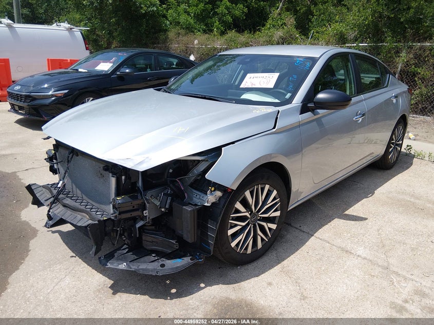 2025 Nissan Altima Sv Fwd