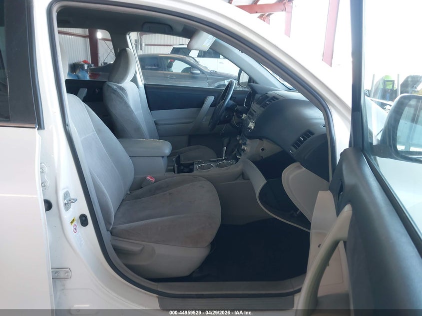 2012 TOYOTA HIGHLANDER auction photo 5
