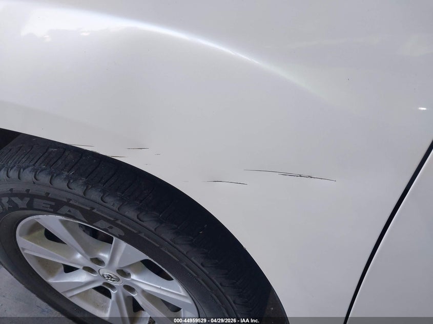 2012 TOYOTA HIGHLANDER auction photo 6