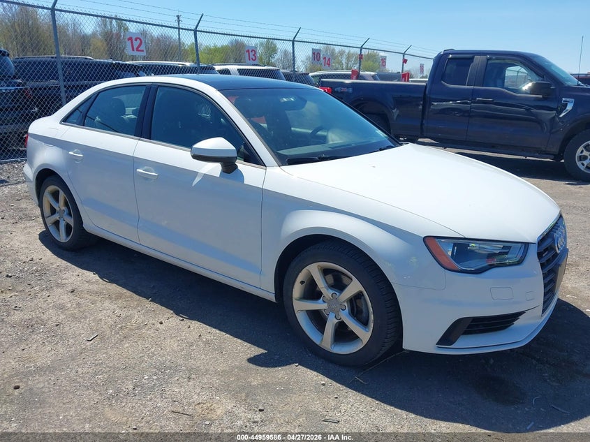 AUDI A3 2015. Lot# 44959586. VIN WAUBFGFF2F1125304. Photo 1