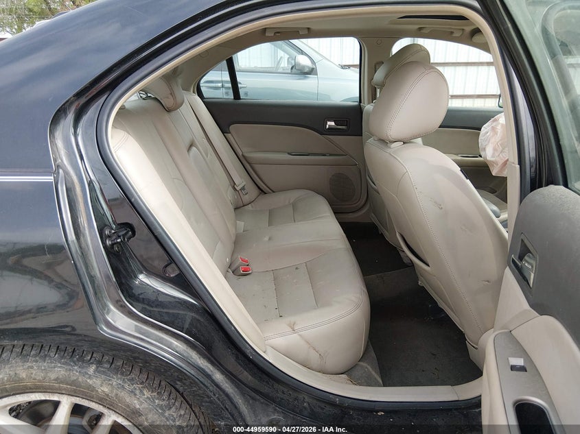 2011 FORD FUSION auction photo 8